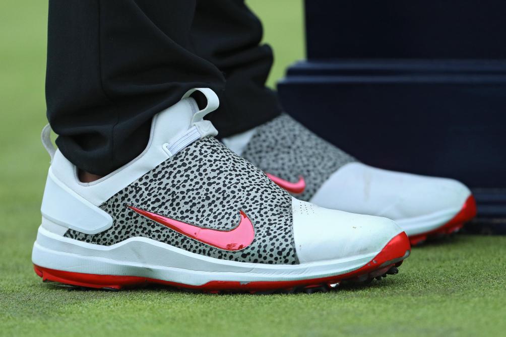 Paire store chaussure nike